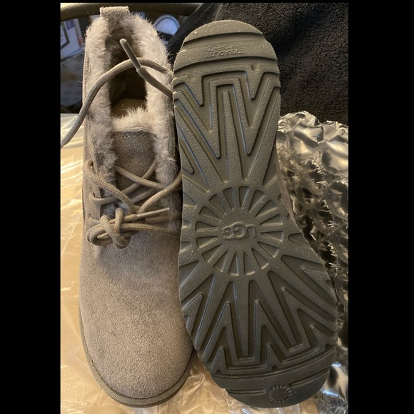 UGG  Femme Wedge Bootie - Picture 2 of 5